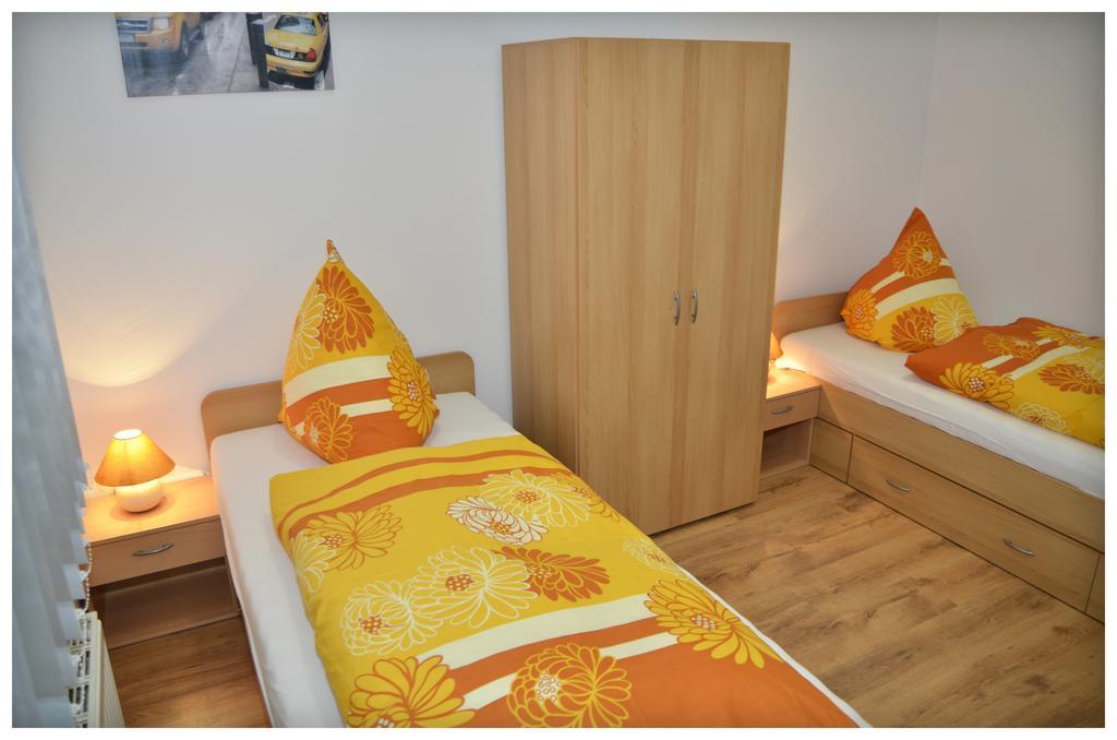 Gaestehaus Buonanotte BRE Pokoj fotografie